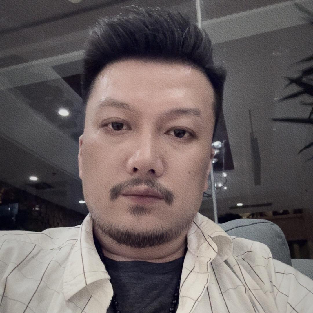 天天向上.