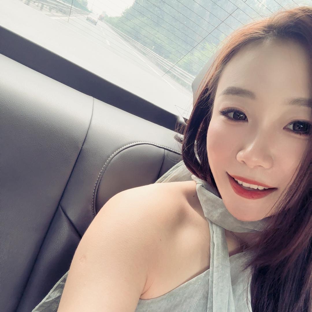 小哆咪的精致衣橱