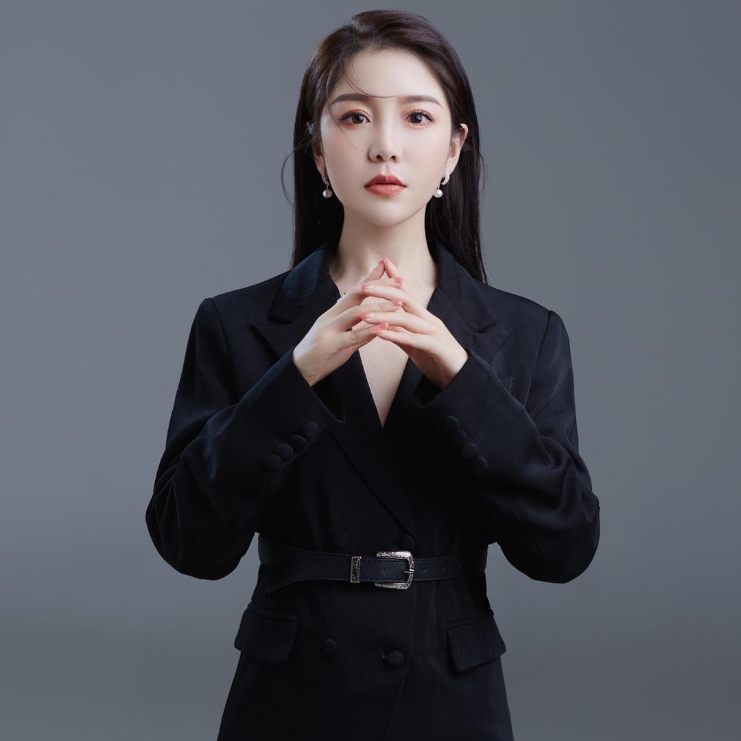 沈阳琬墨美眉