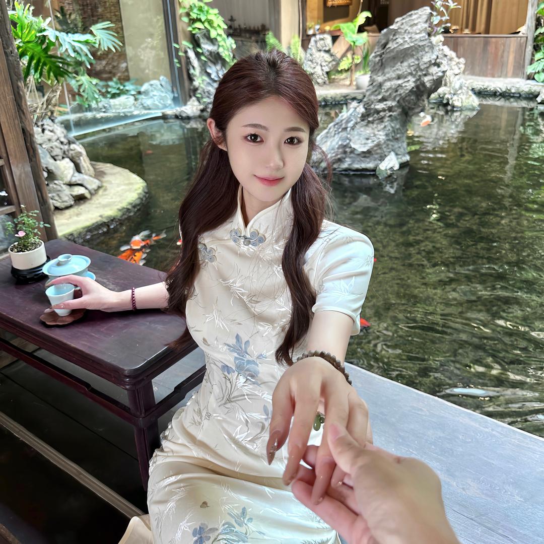 牛奶煮水蜜桃