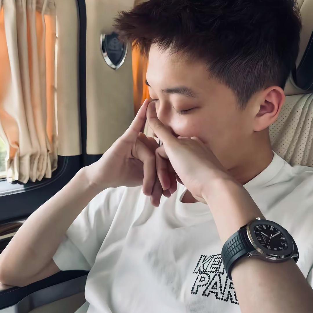 韩佳洋🎱(康家班)
