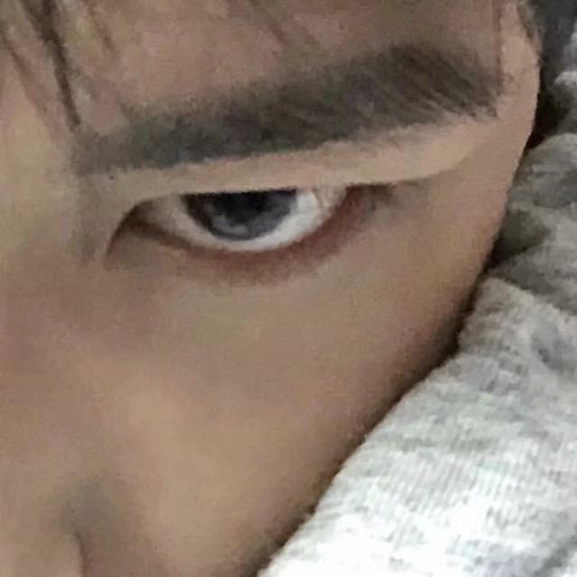 爱喝白开水-