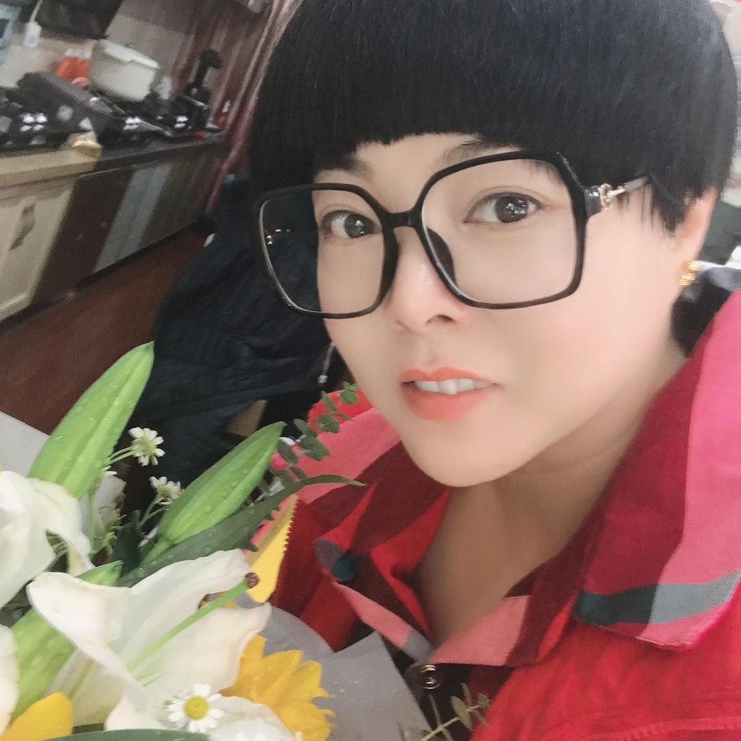 诸城格林格厨卫李姐