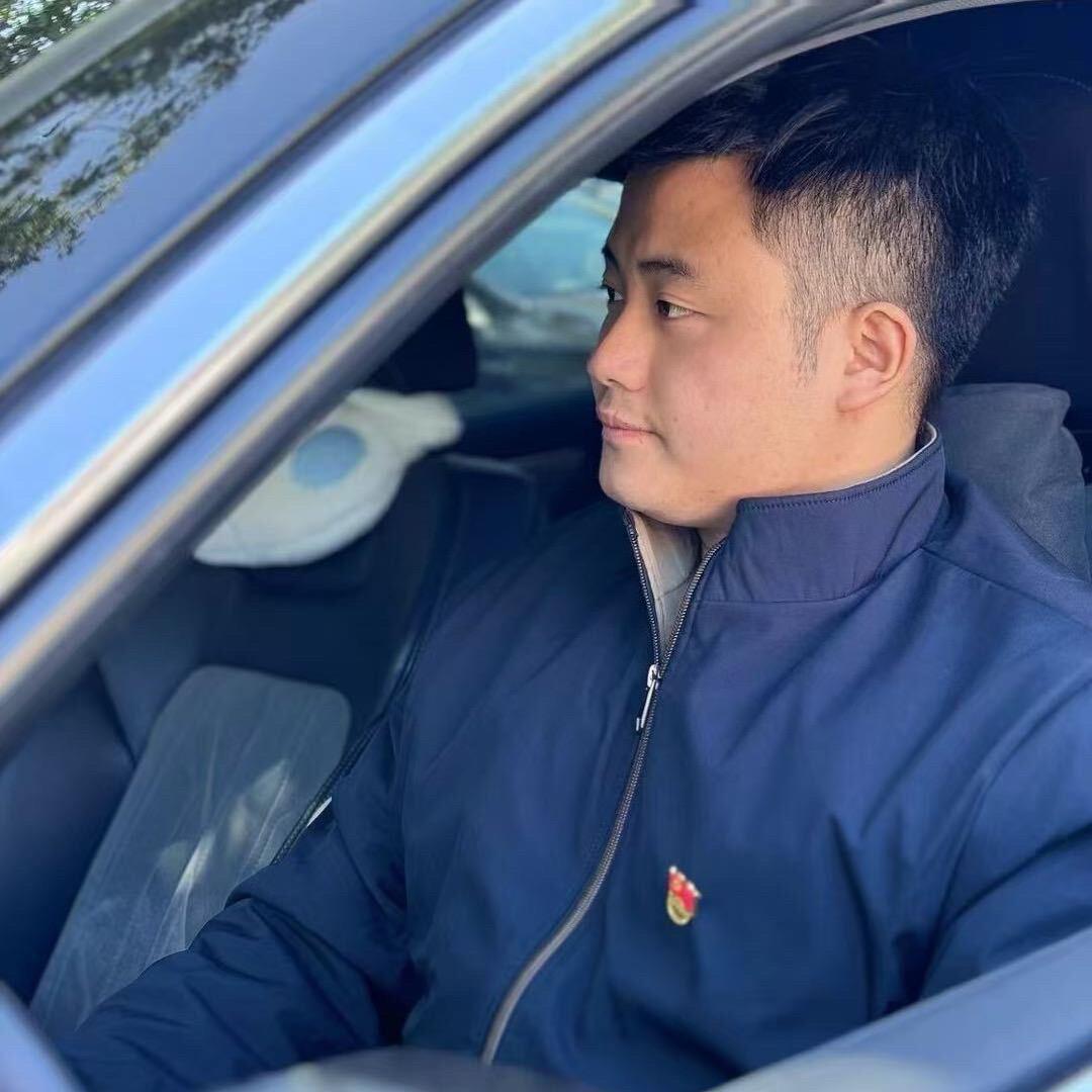 嘴靠谱的黄老师（松雅弘志）