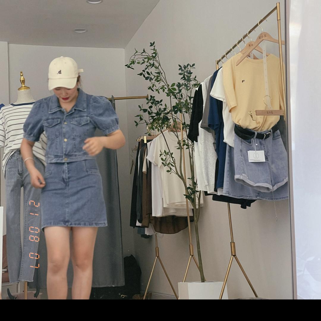 蓝田县延小沫服装Studio