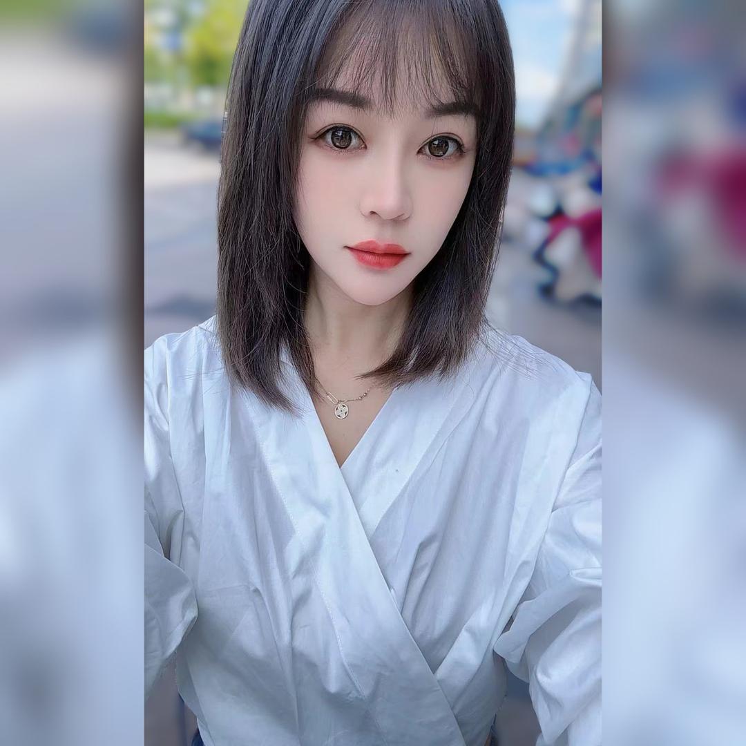 黄岩名漾男装-小雅
