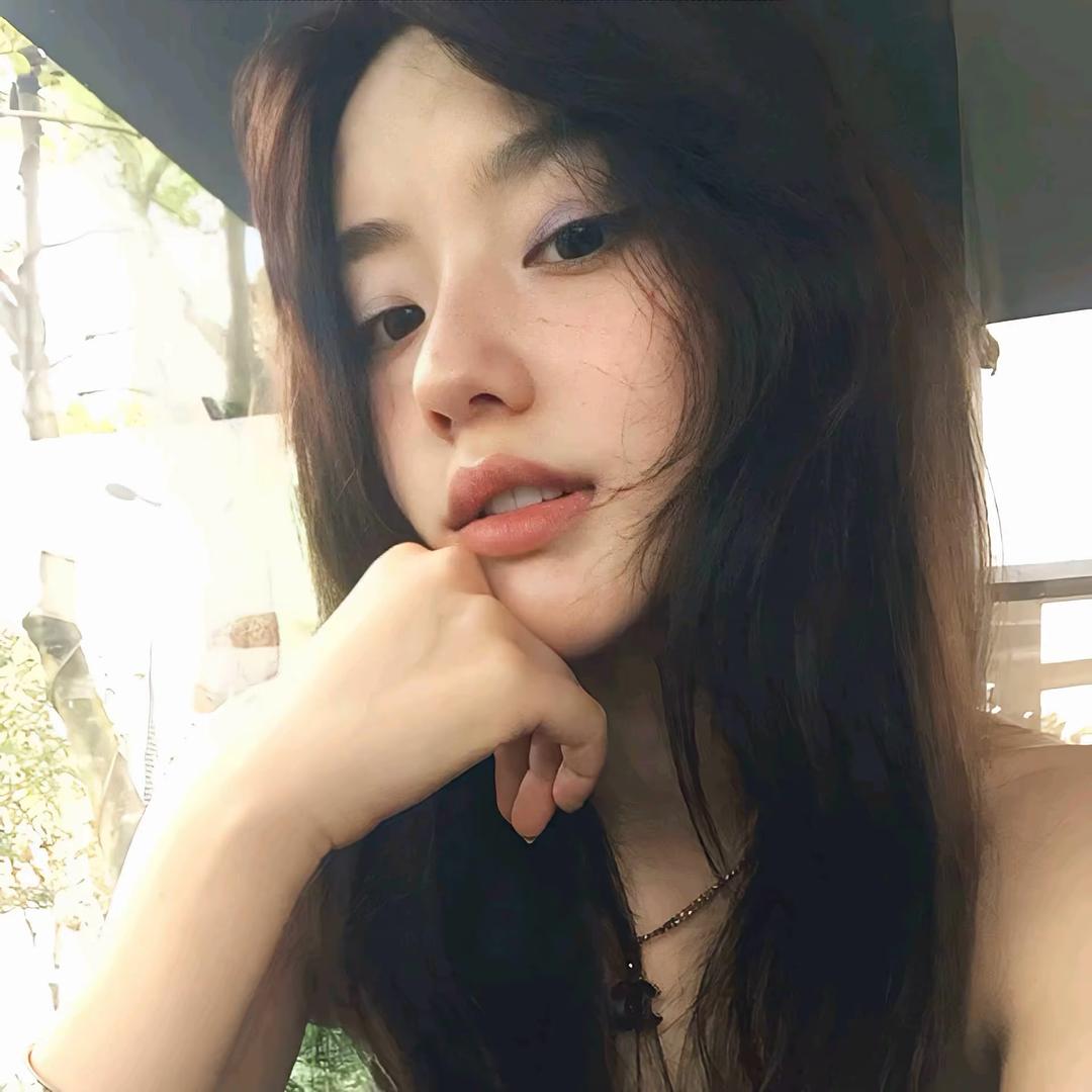 &.
