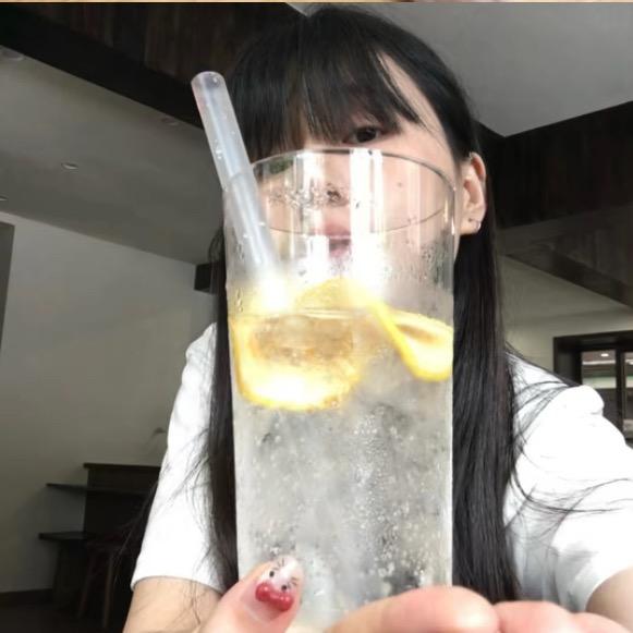 一只橙