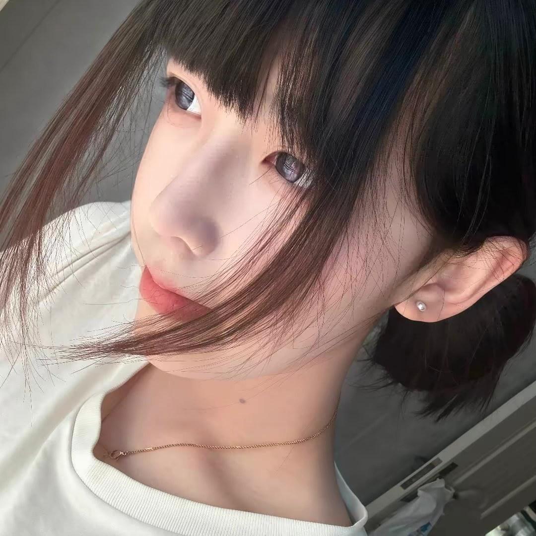 ^轩赫门.