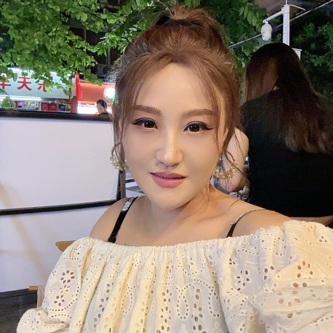 蕾姐の品牌女装折扣店