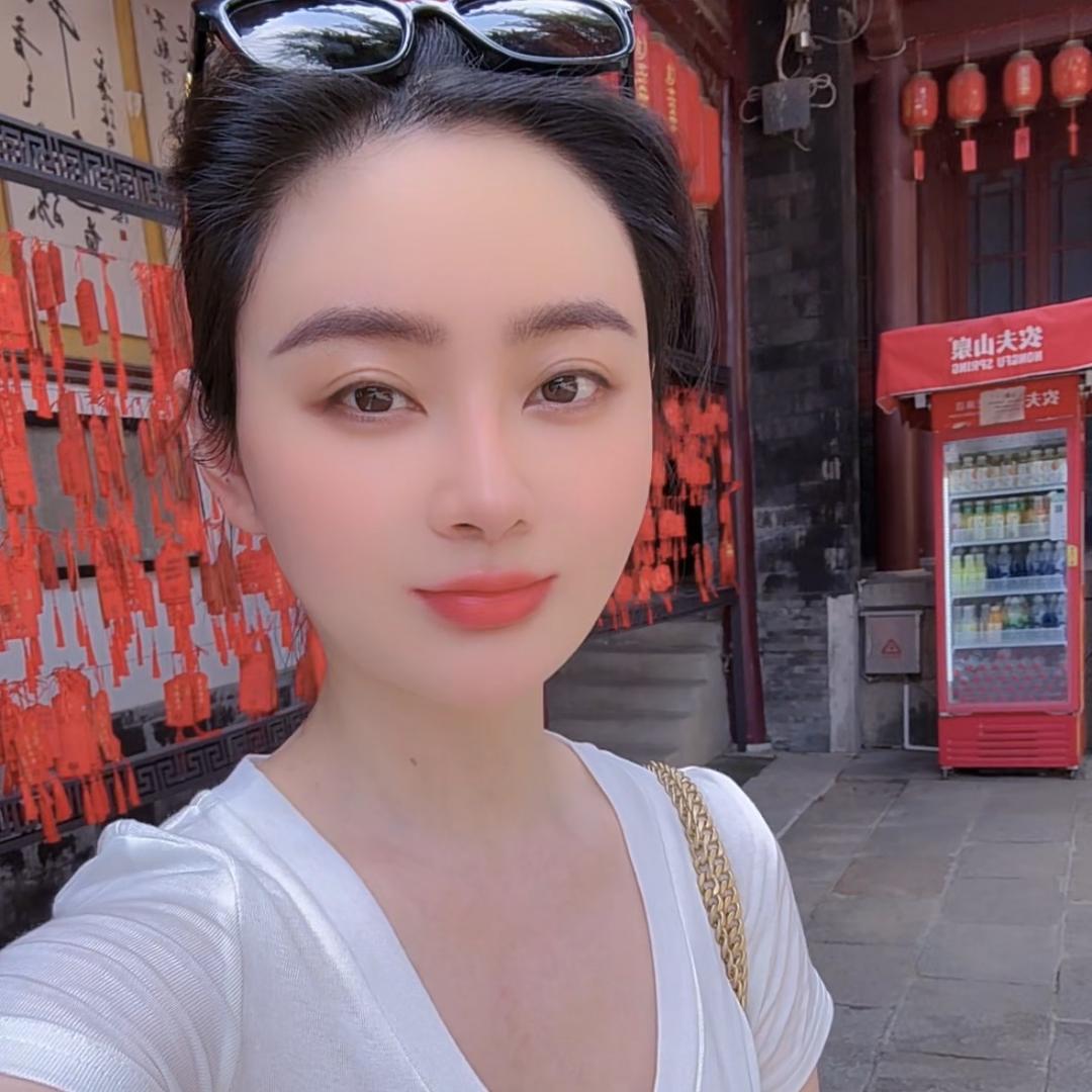 佳爷（💋巨蟹座）