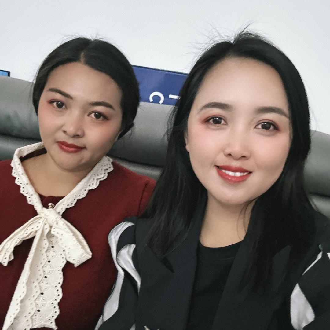 虎牙妹(大表姐弟媳妇）