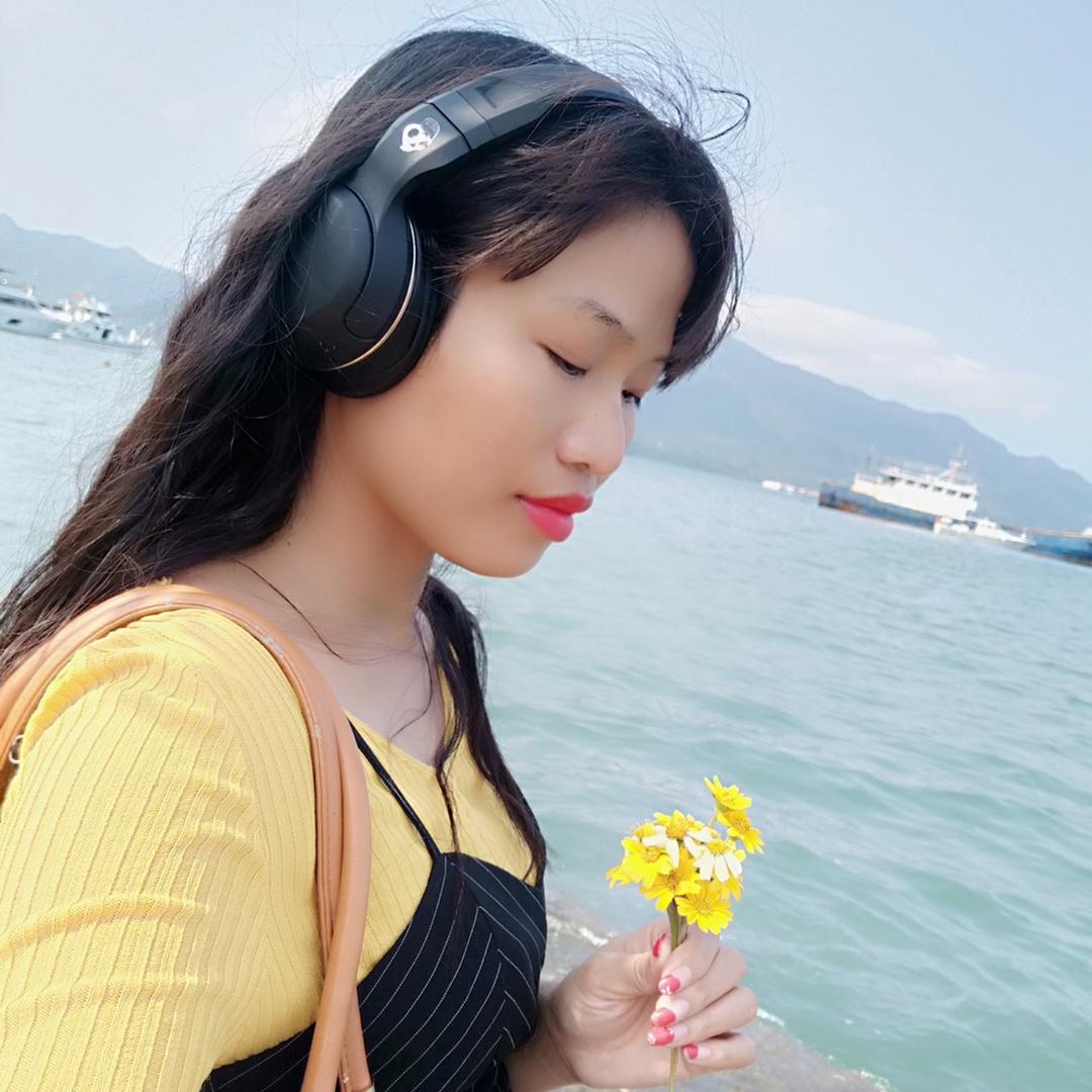 华龙船务有限责任公司
