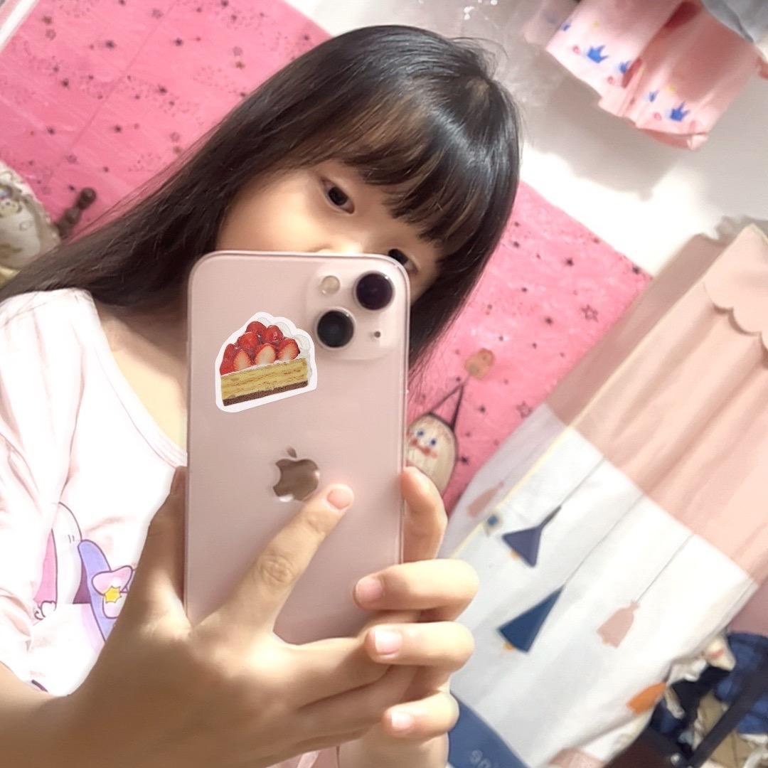 何须执手问年华