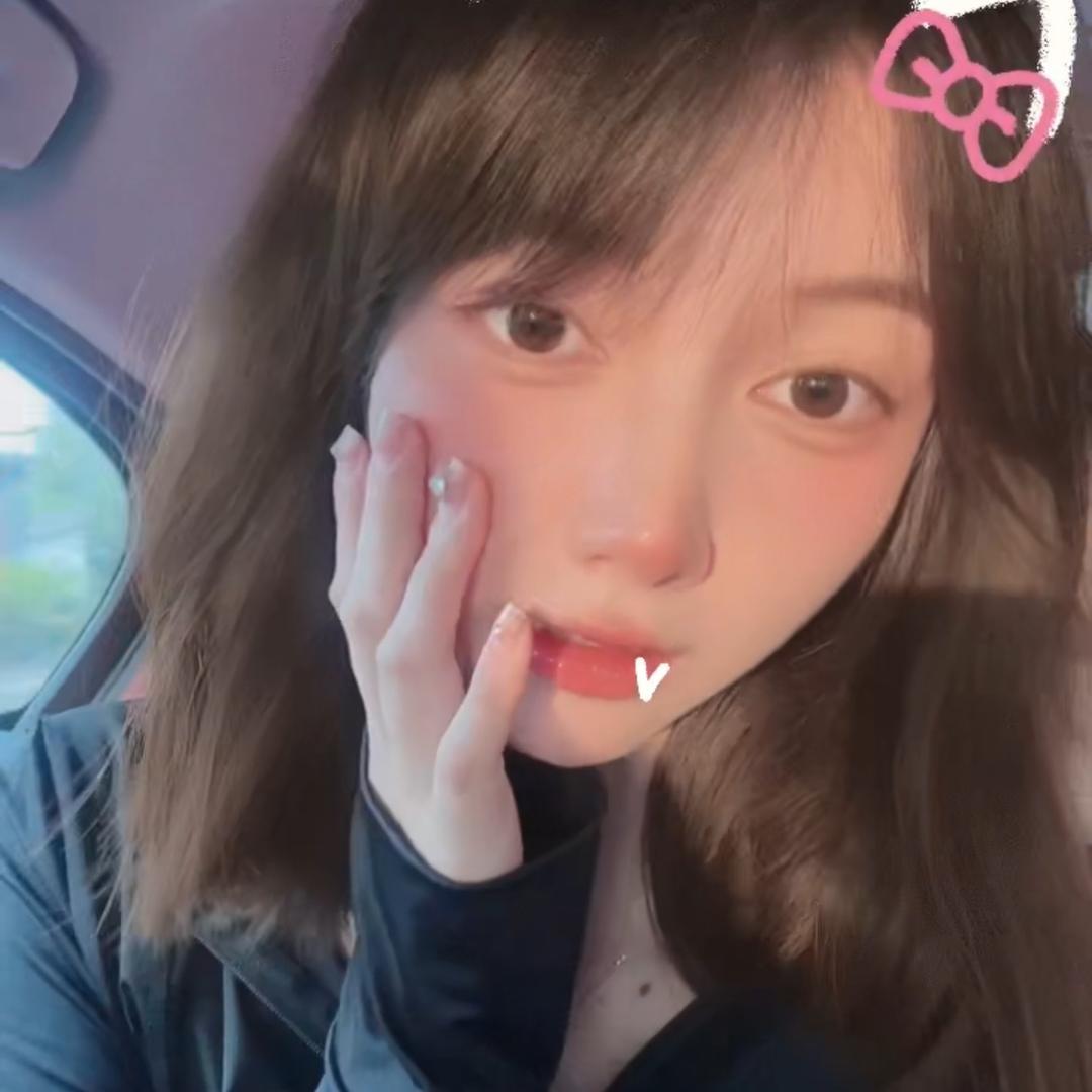 小吴穿什么