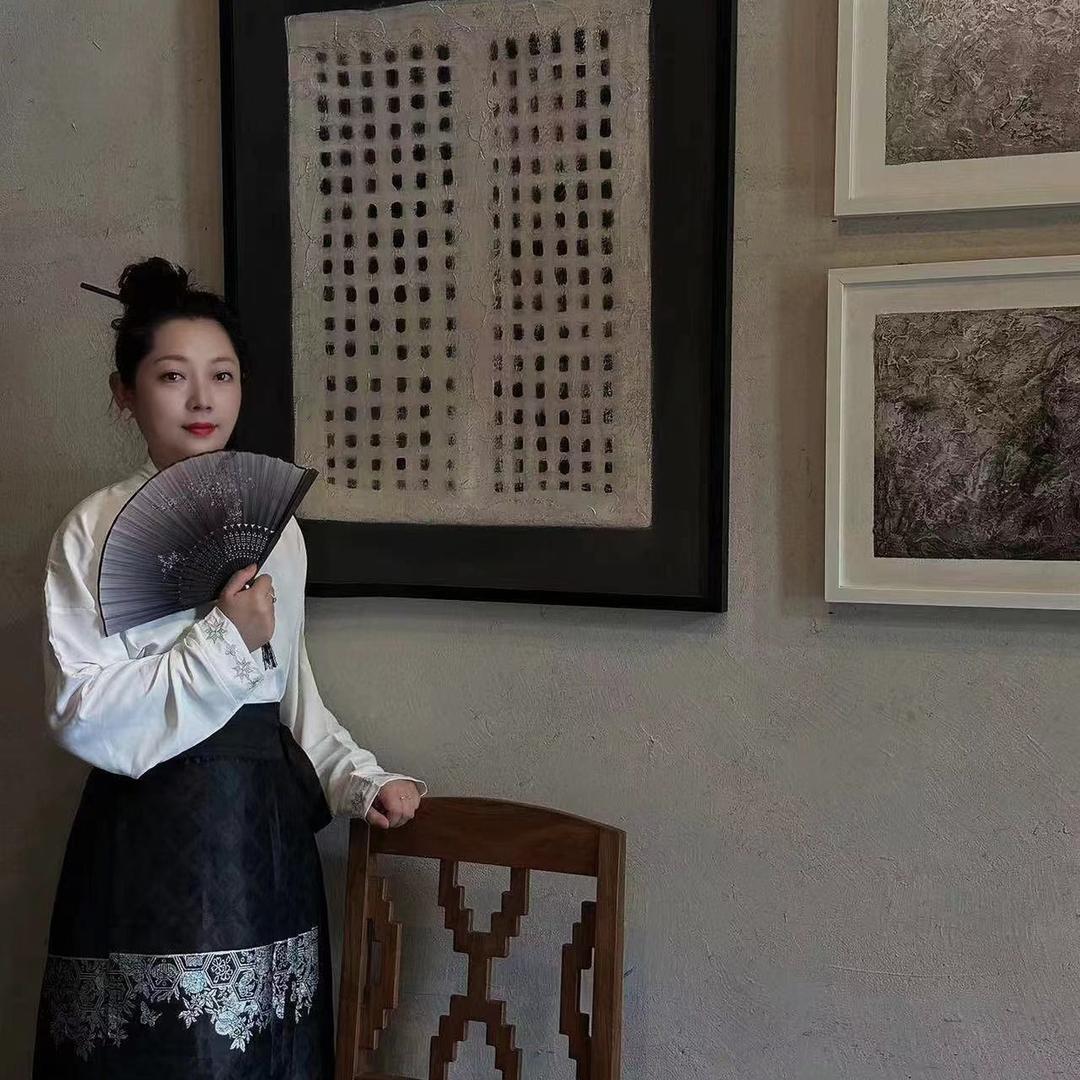 女人洒脱