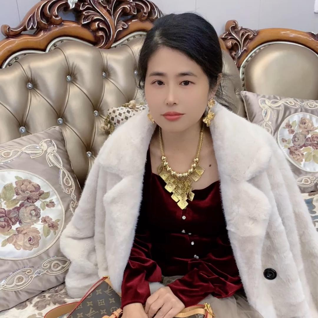 晶晶（养生连锁）