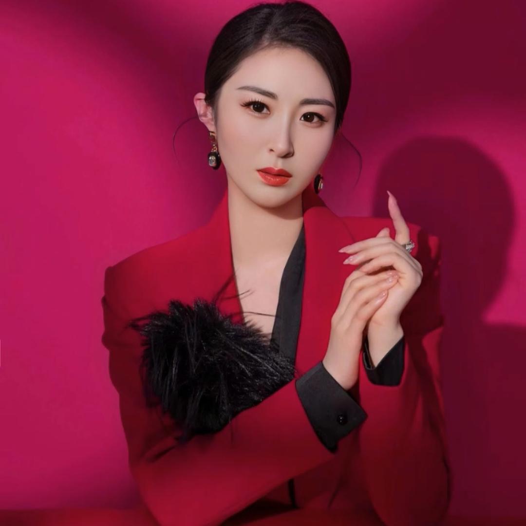 主持人 梅子🎙️