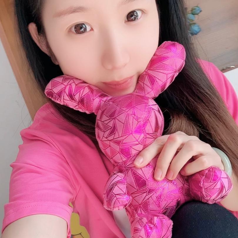女孩儿、👧🏼👧🏼👧🏼