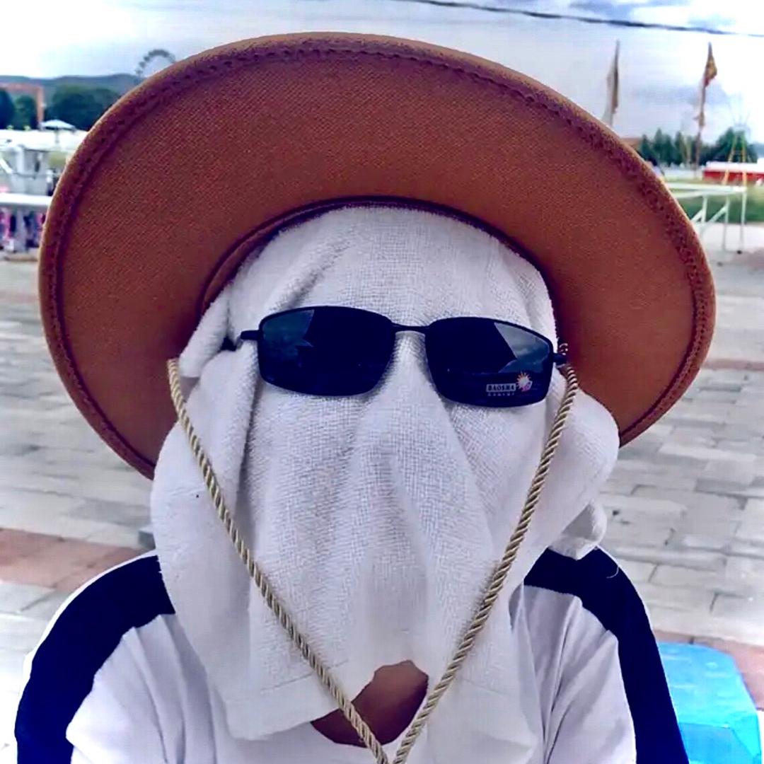 王梓¥晨