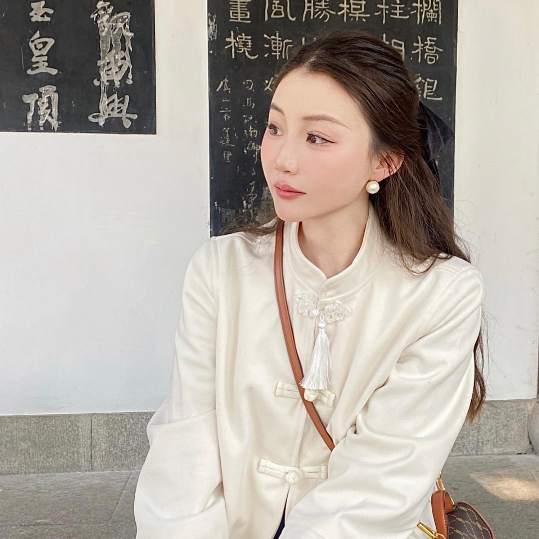 美女已过百
