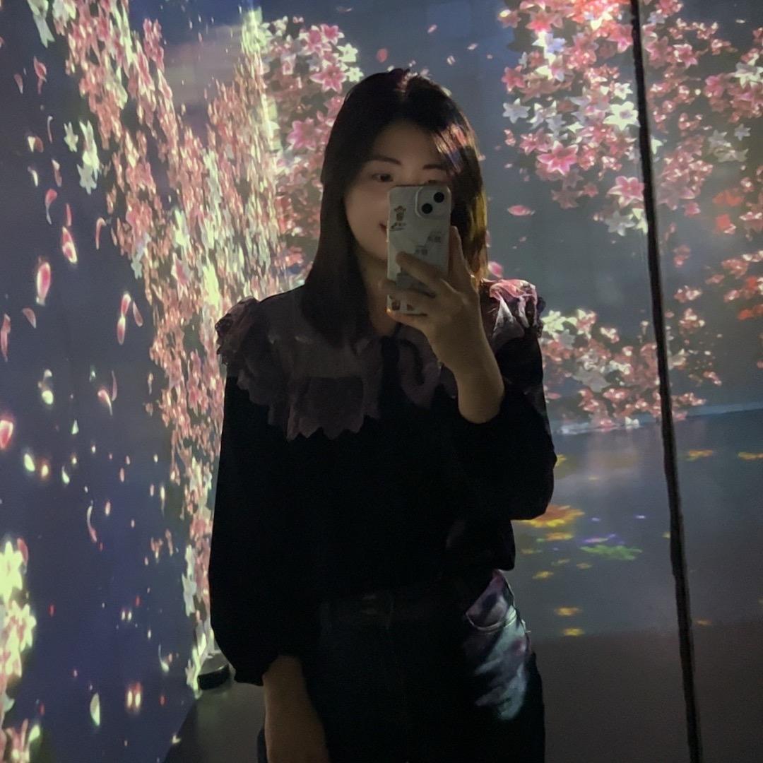 小凌。