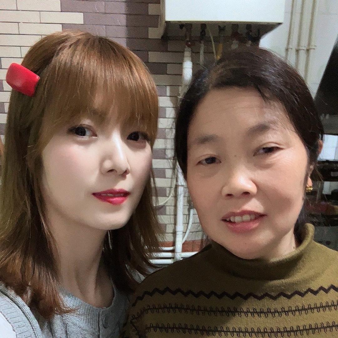 敏 吃饭咧 晚上7点直播分享美食