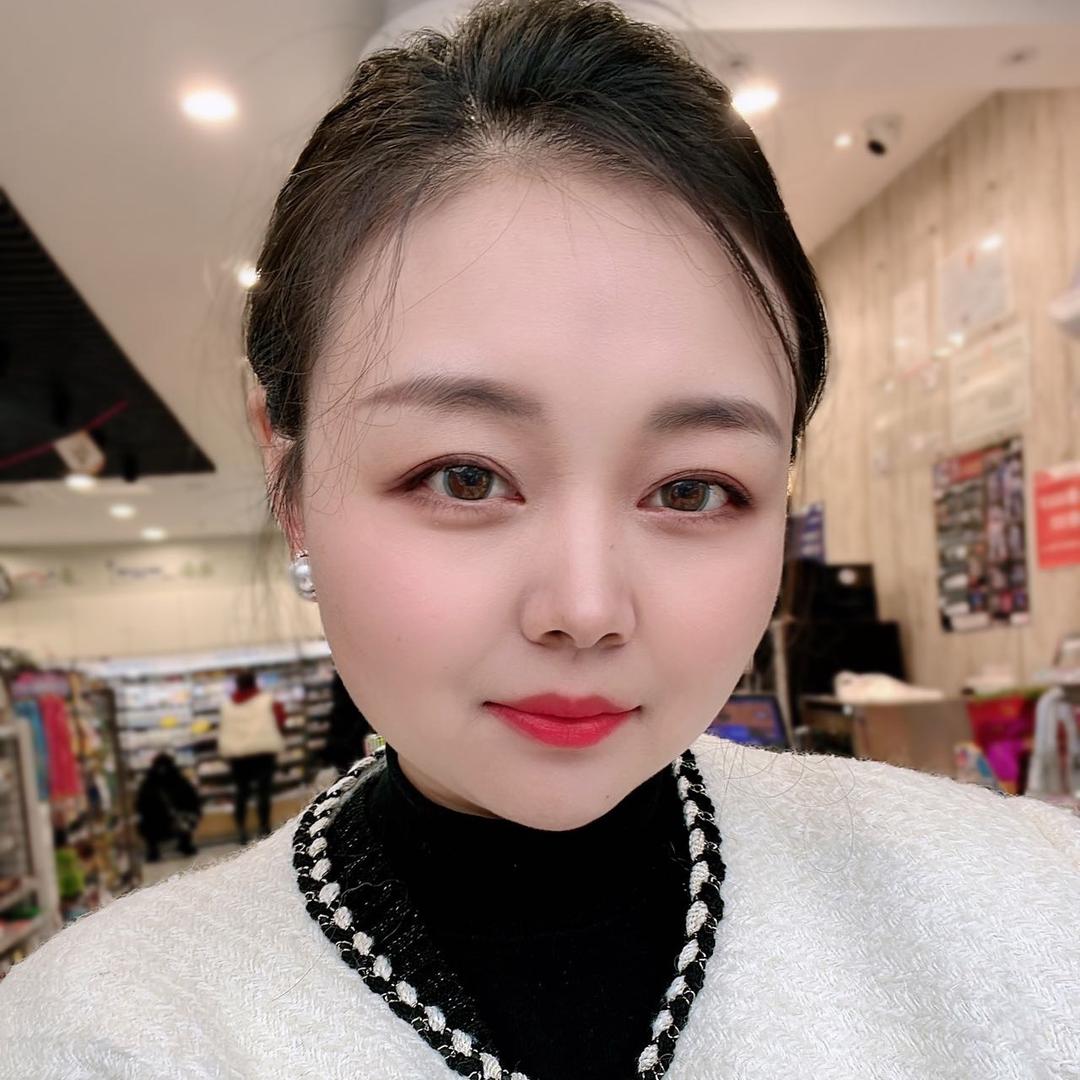张小潔（jié）