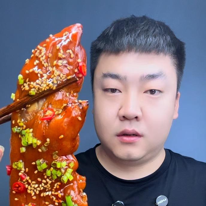 三哥爱美食