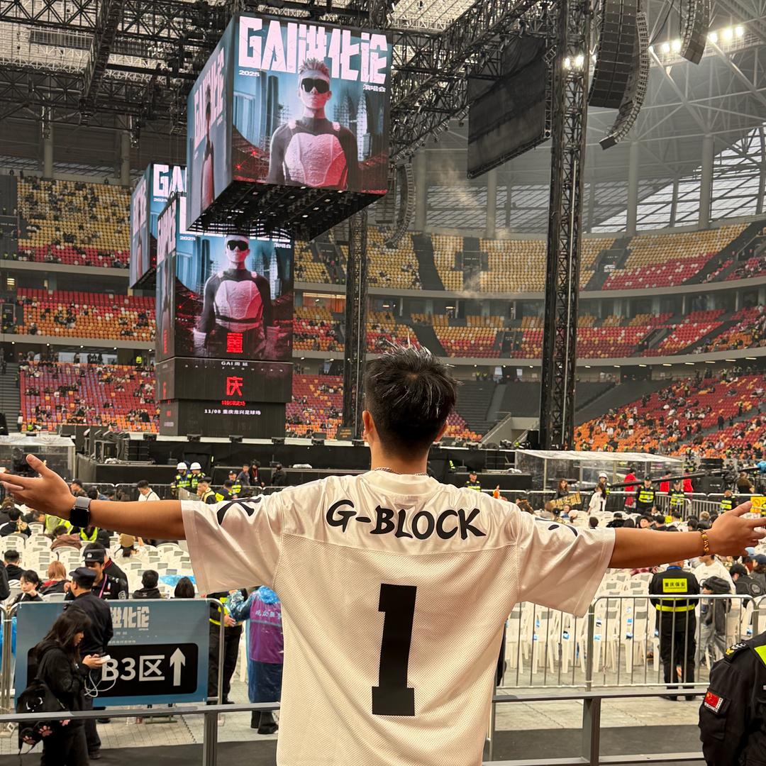 小侯睡觉爱张嘴