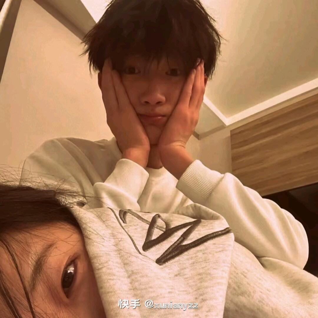 䜗✩