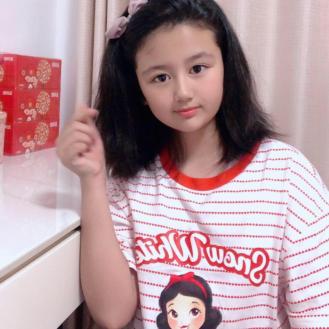 畅畅桐桐和奶奶