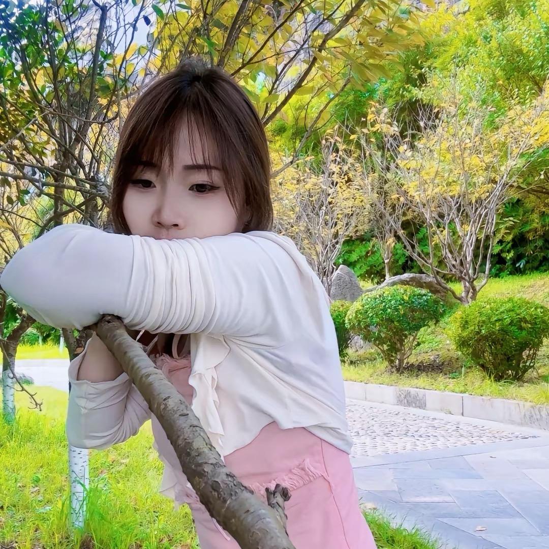 邓暖暖