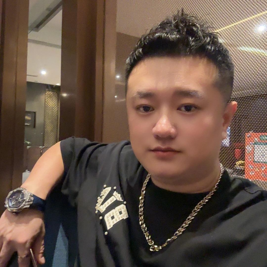 张昊辰