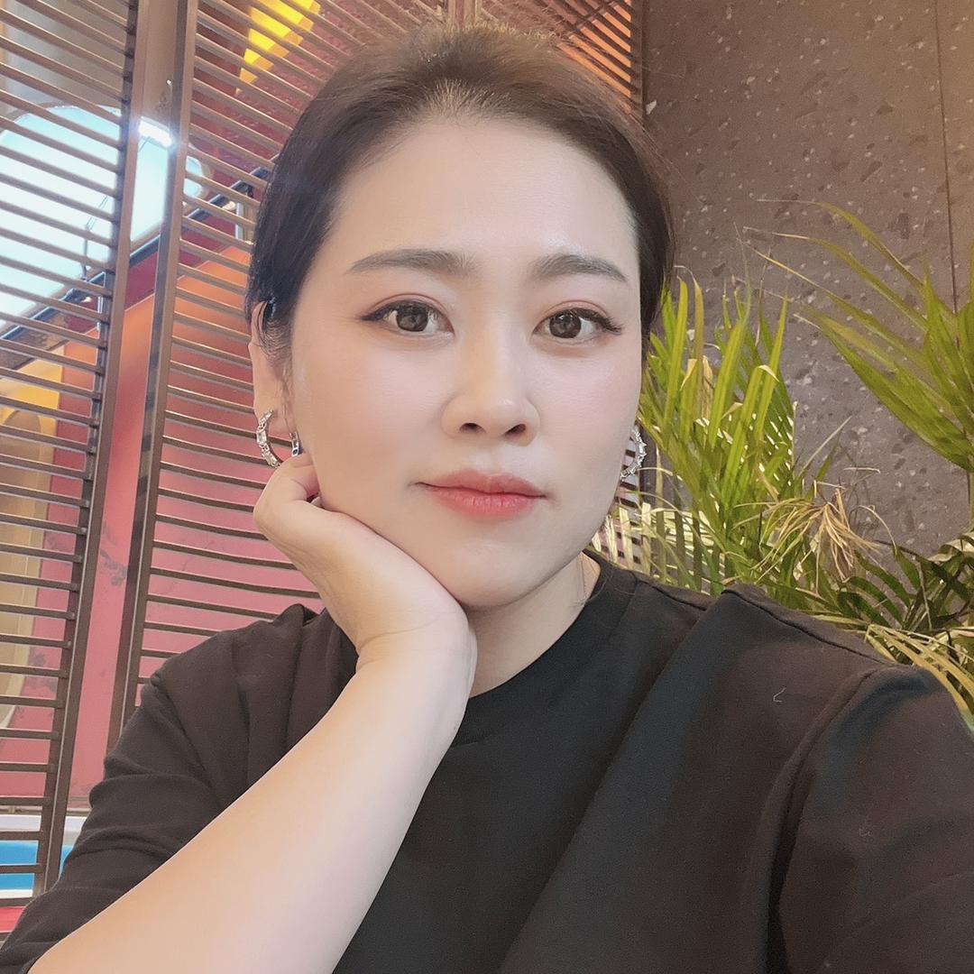 @大莹