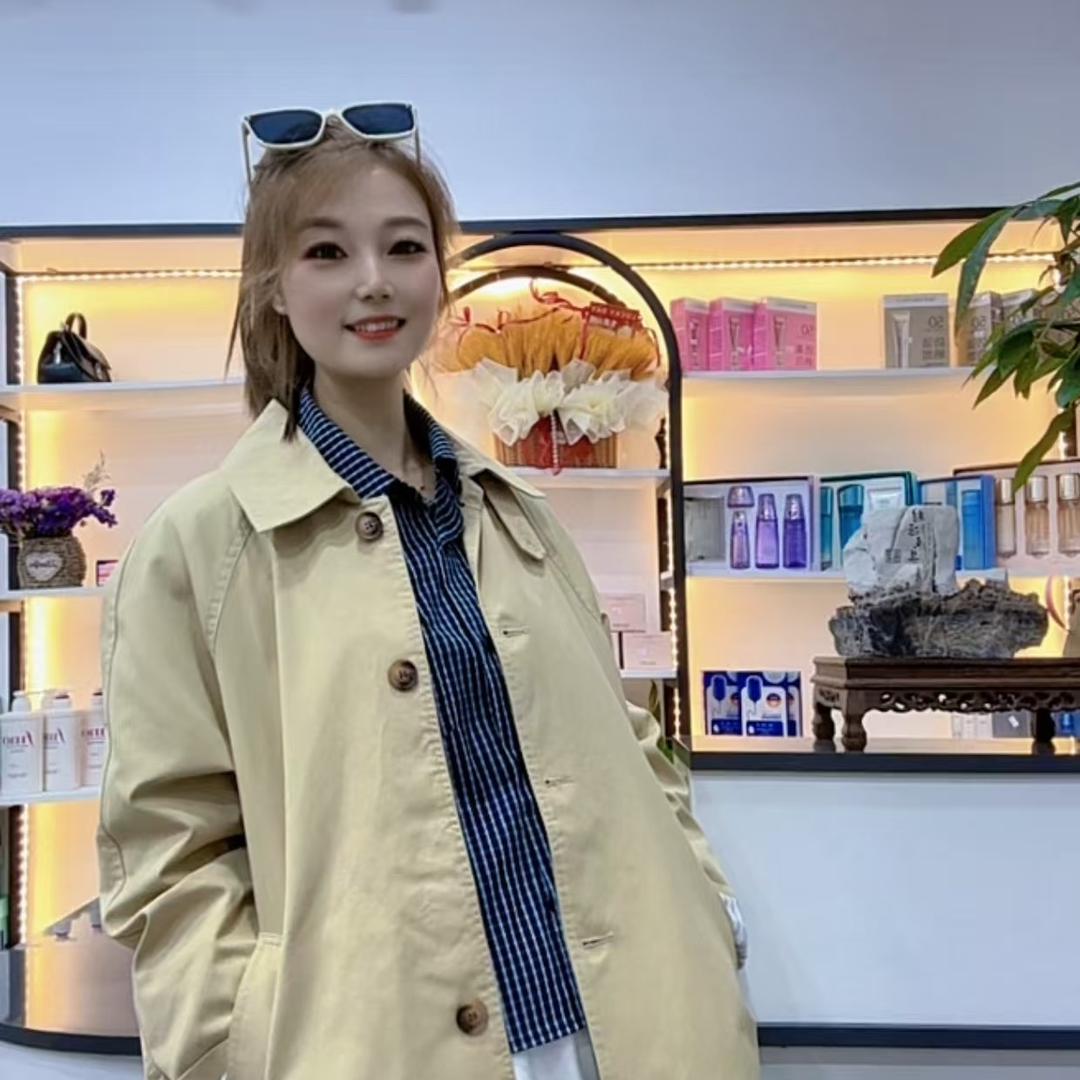 西乡县纯缘依依服饰店