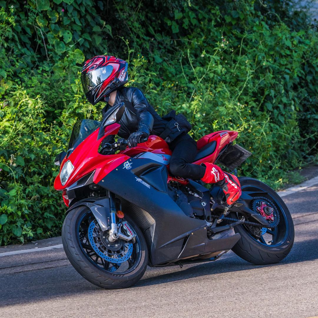 🏍奥古塔塔徐软软软-