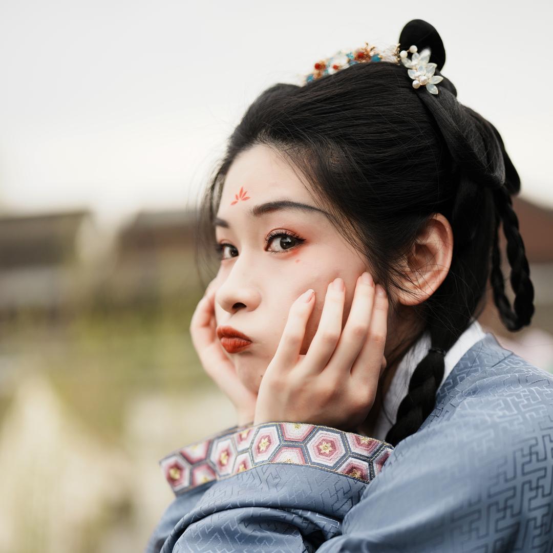 是岫岫不是蛐蛐