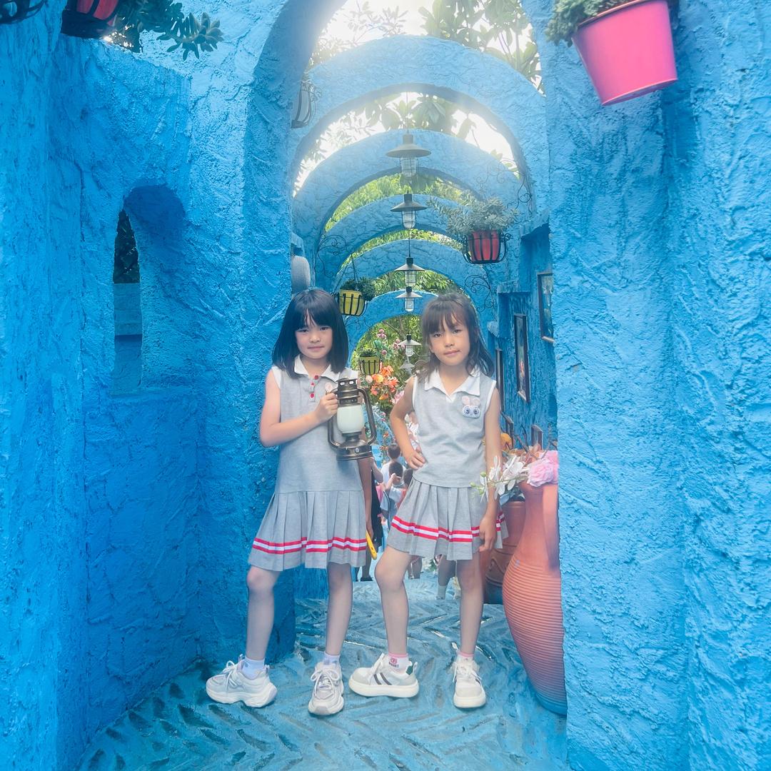姐妹俩