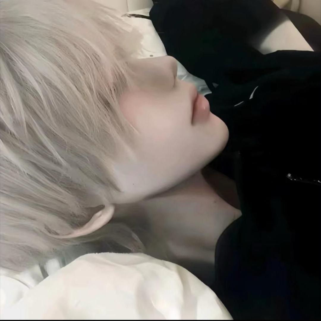 今天也好困
