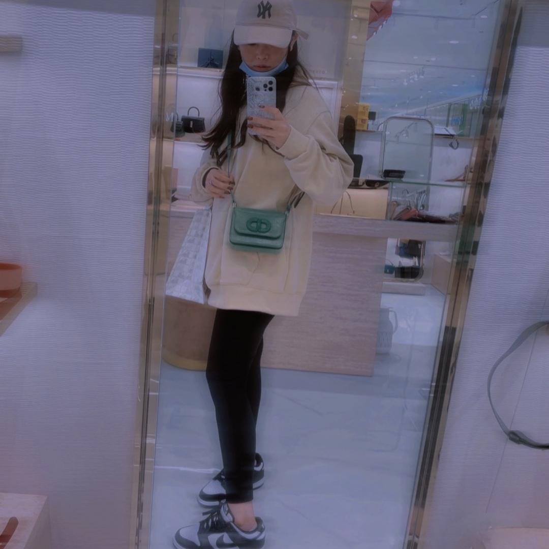 @🌻铁锤妹妹
