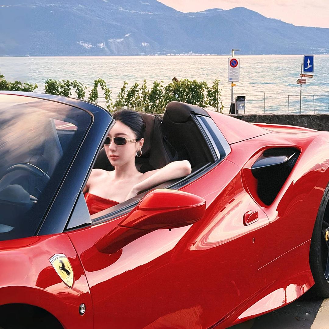 Lorna珞安