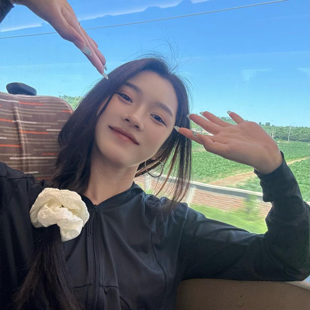 伊琏美学化妆师-奕可