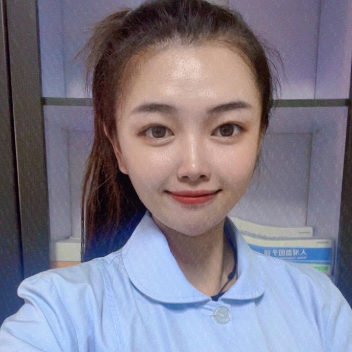 小邹护士是个吃货🤭