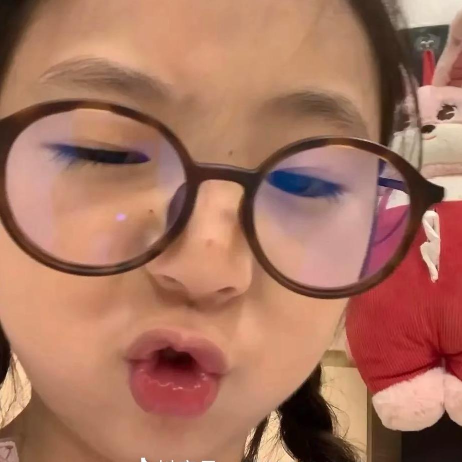 黎巴啦꒦ິ^꒦ິ