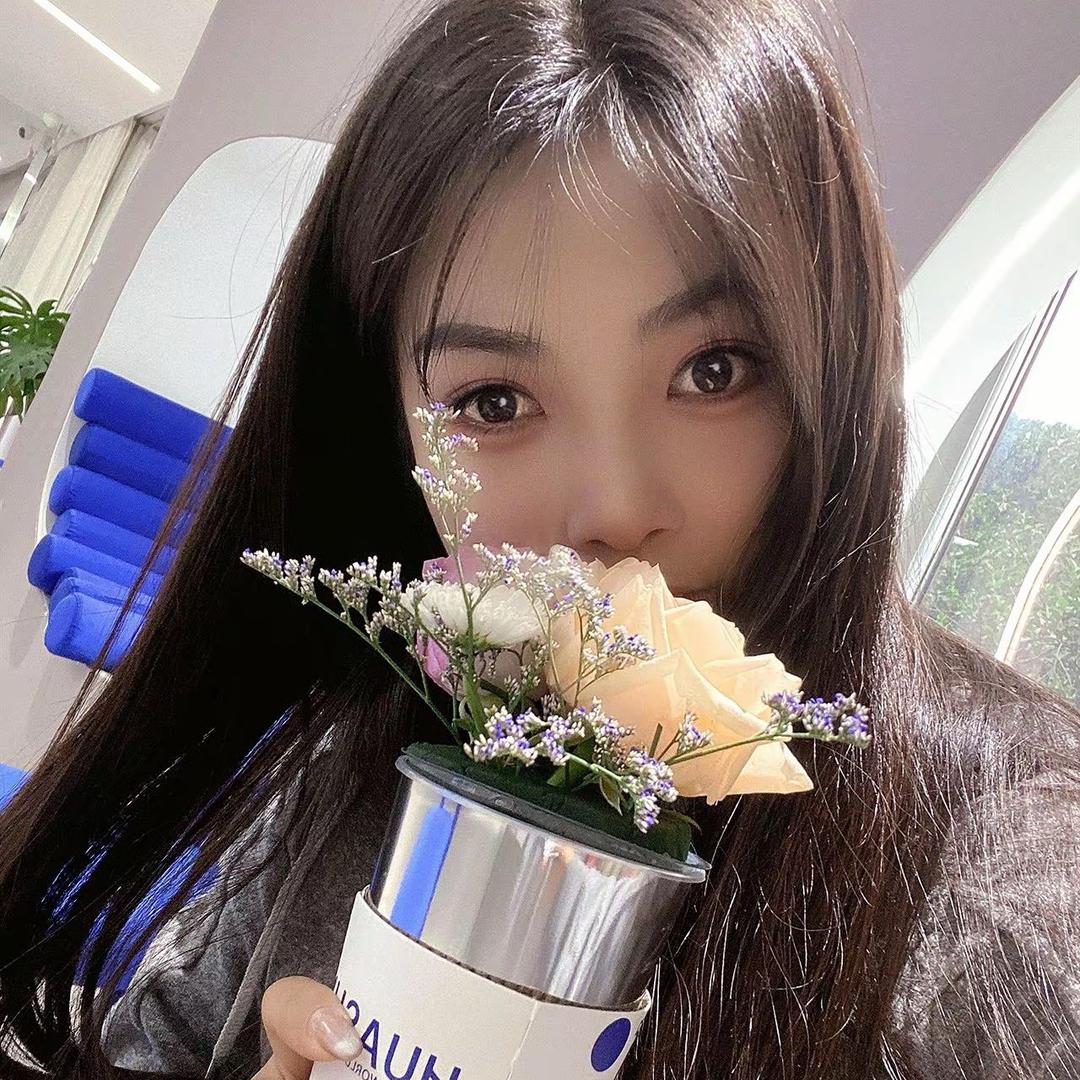 我有明珠一颗，照破青山万朵。