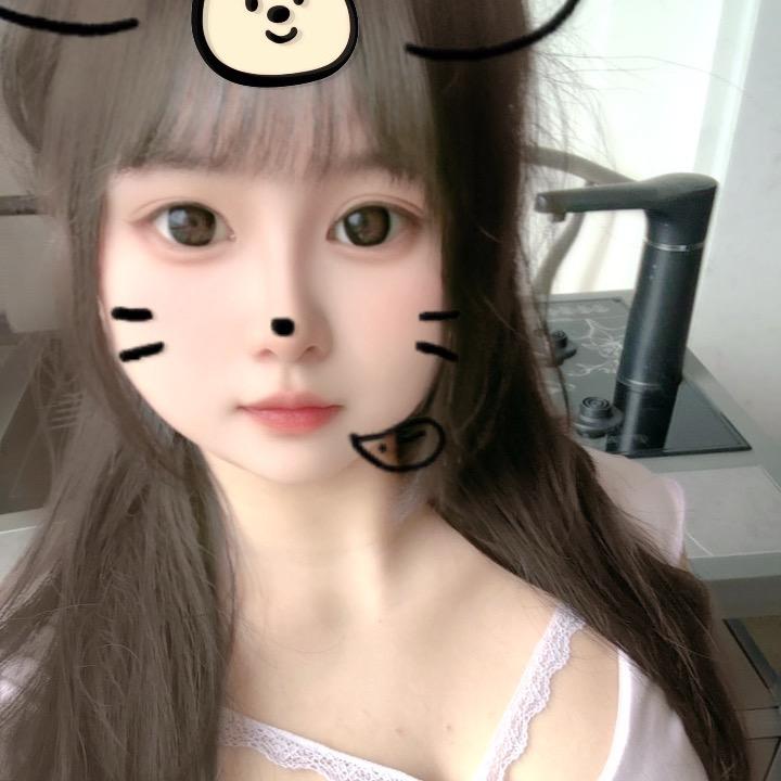 晚晚吃不饱.