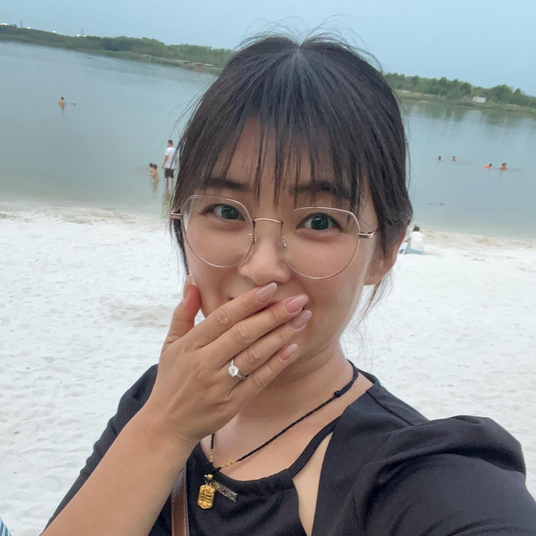 周口万豫汽车装饰佩姐