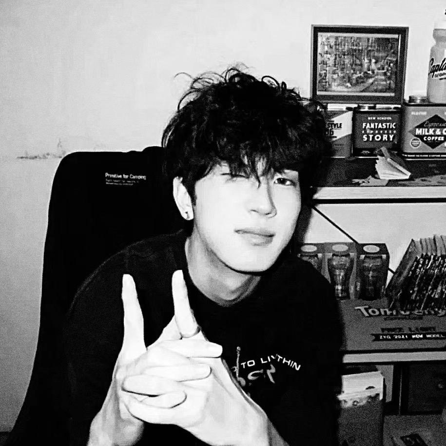 谁看谁是大母猴