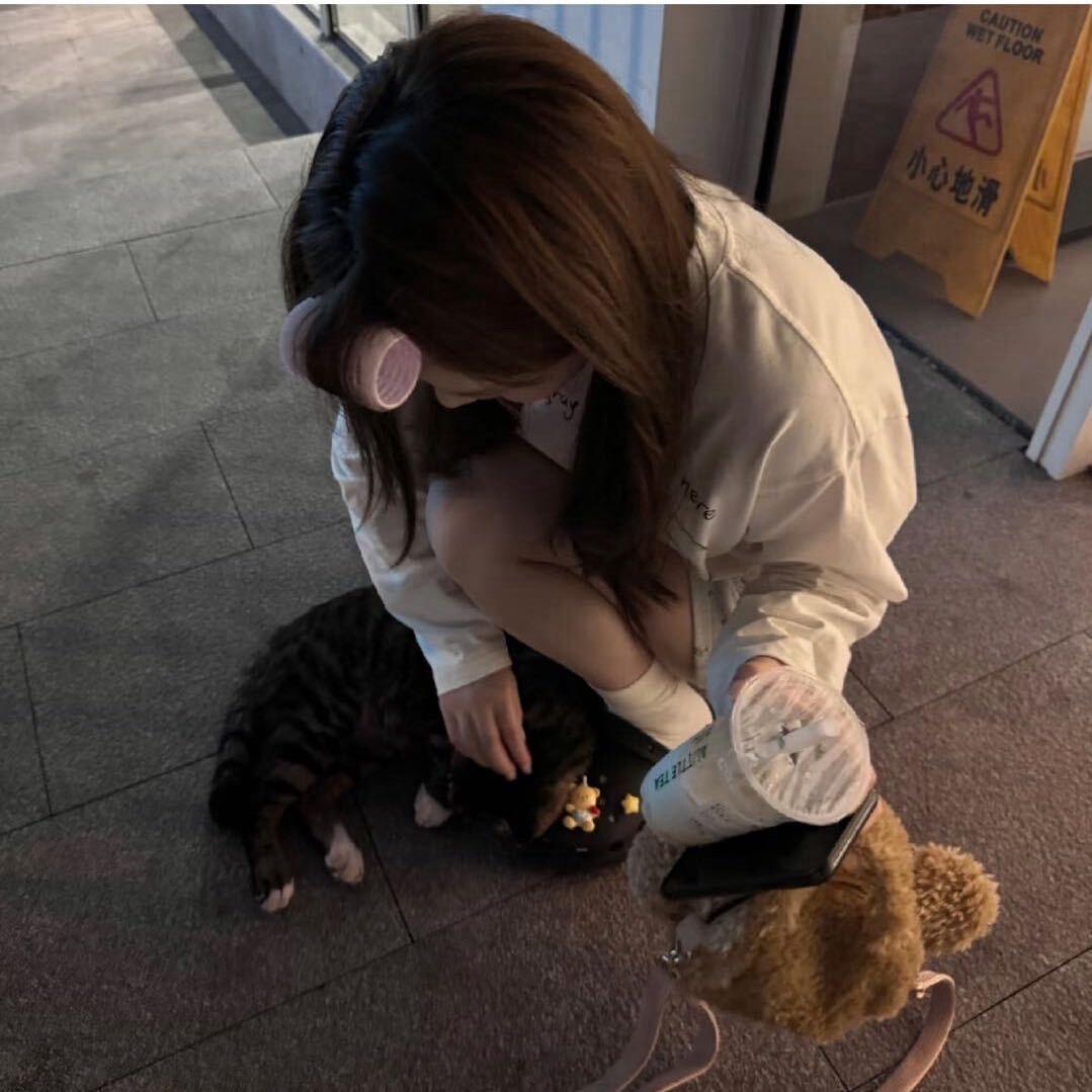 炸鸡妹^